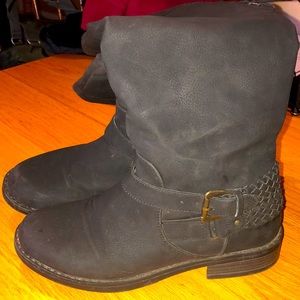 🖤Super cute tall black boots🖤